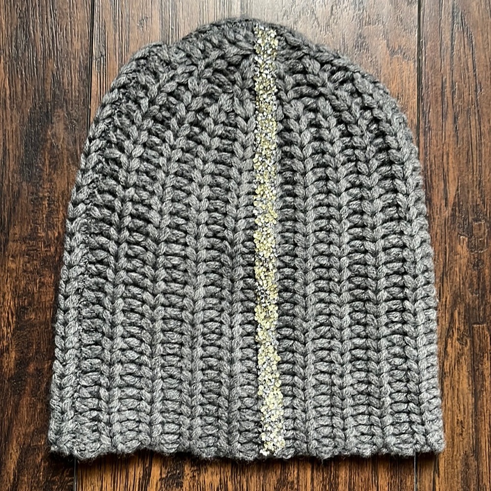 Me.n.u Gray 100% Yak Knit Hat with Beaded Detail